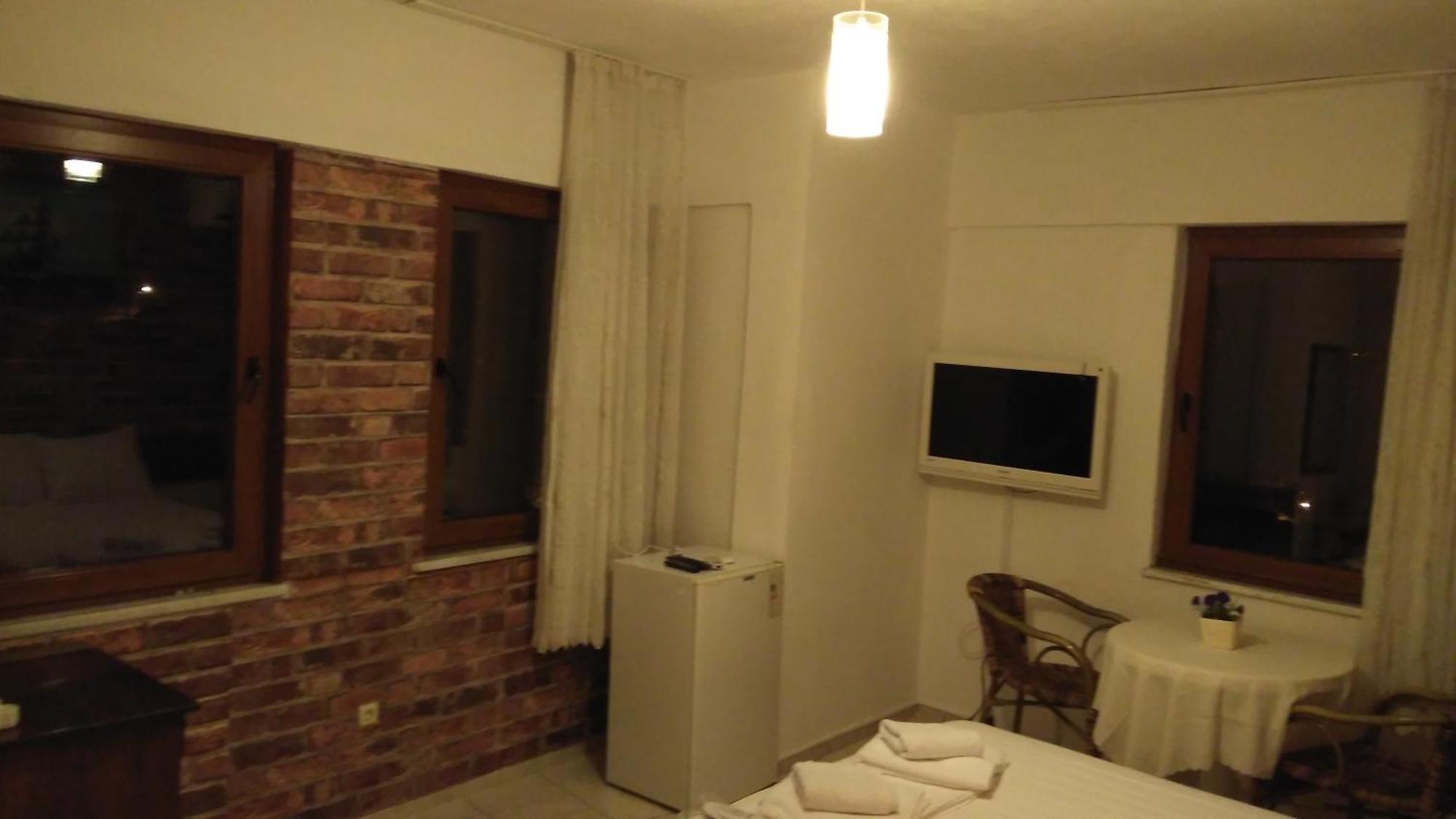 Adali Guest House Bozcaada Exterior photo